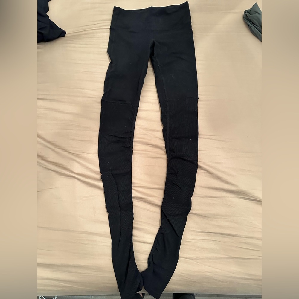 ALO yoga goddess leggings